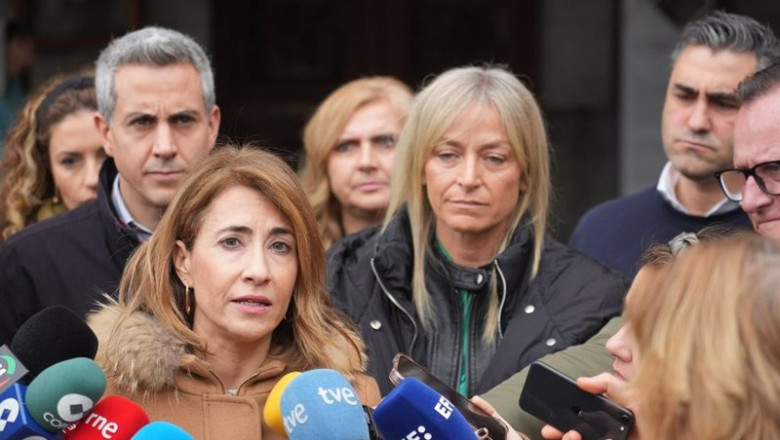 ep la ministra de transportes raquel sanchez el vicepresidente de cantabria pablo zuloaga y la ep la ministra de transportes raquel sanchez el vicepresidente de cantabria pablo zuloaga y la