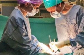 ep los cirujanos gastrointestinales laura koskenvuo izquierda y ville sallinentrabajohospital meilahti
