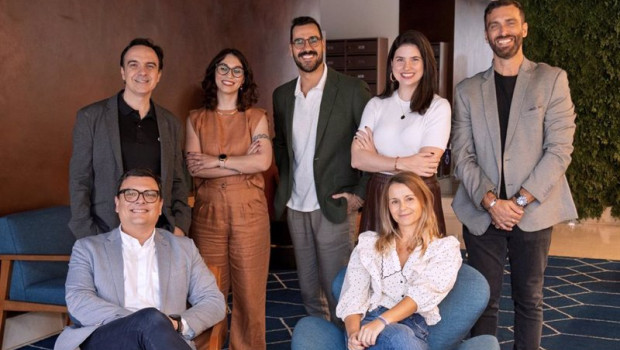 ep los equipos de llyc y digital solvers