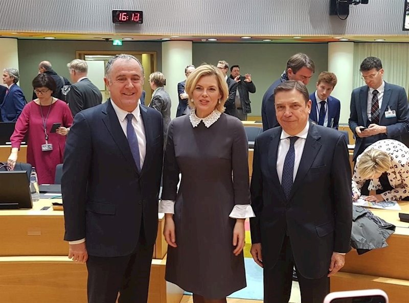 ep los ministros julia klckner luis planas y didier guillaume reclaman una pac ambiciosa