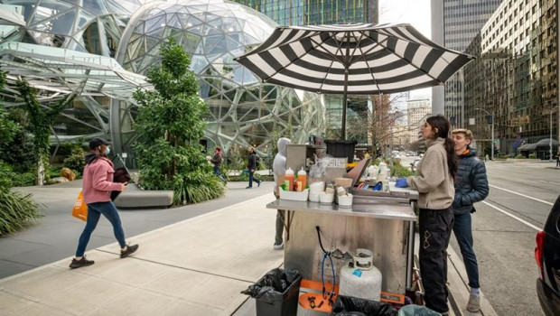 ep march 5 2020 - seattle washington united states the usual crowds of amazon workers were nowhere