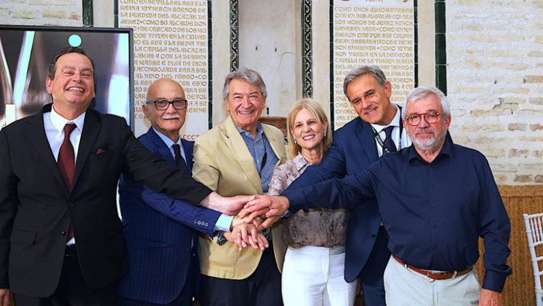 ep maria jose garcia pelayo junto a vito bentivegna director del instituto del vino y del aceite de