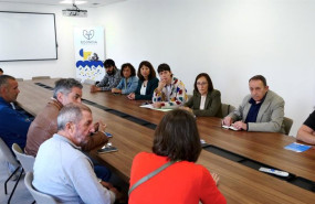 ep reunion de la lider del bng ana ponton con la cofradia de noia