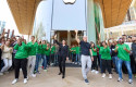 ep tim cook inaugura la primera apple store en india
