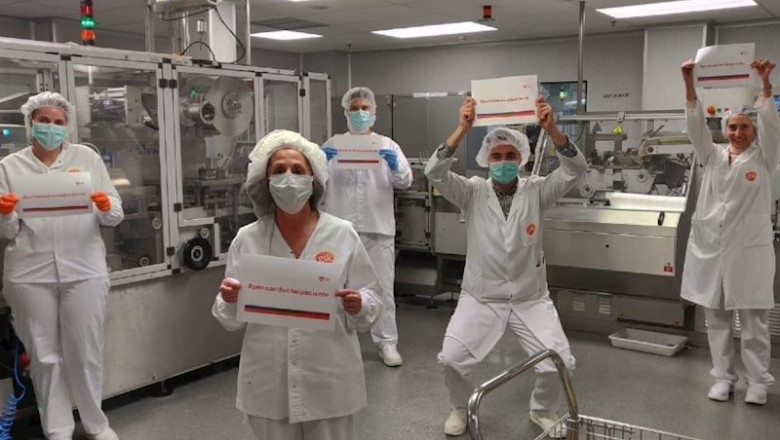 Trabajadores de GSK en la planta de producción de Alcalá de Henares (Madrid). | FARMAINDUSTRIA ep trabajadores de gsk en la planta de produccion de alcala de henares madrid