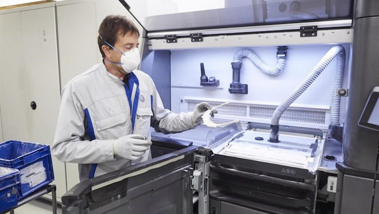 ep volkswagen navarra produce pantallas protectoras con su impresora 3d ep volkswagen navarra produce pantallas protectoras con su impresora 3d