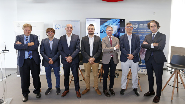 foto 1 foto de grupo de los participantes en la jornada 1 20241021190750 