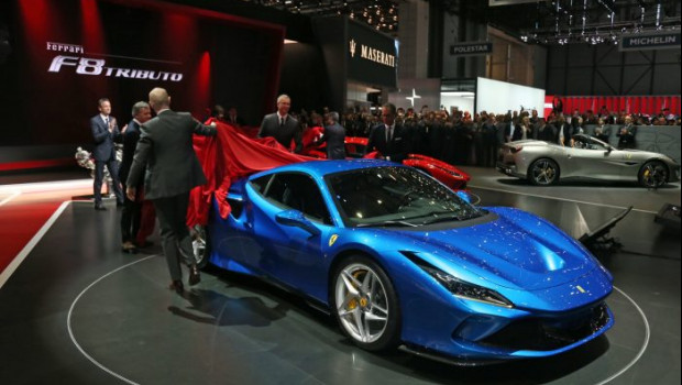 2019 ferrari f8 tributo at geneva 700x467