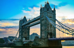 dl city of london tower bridge river thames financial district square mile finance markets pb dl city of london tower bridge river thames financial district square mile finance markets pb