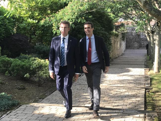Alberto Núñez Feijóo y Pablo Casado, en Santiago | EUROPA PRESS ep alberto nunez feijoopablo casado en santiago