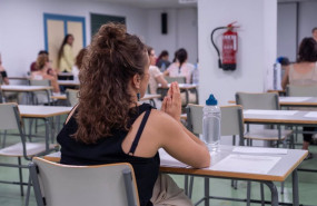 ep archivo   opositora espera el comienzo de la prueba oposicion a 18 de junio de 2023 en sevilla