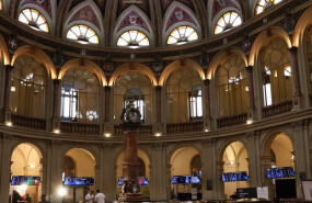 ep archivo   paneles del ibex 35 en el palacio de la bolsa en el palacio de la bolsa a 26 de mayo de 20231010123704