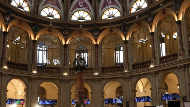 ep archivo   paneles del ibex 35 en el palacio de la bolsa en el palacio de la bolsa a 26 de mayo de 20231010123704