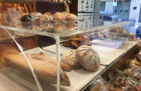 ep archivo   productos de panaderia en un establecimiento de san sebastian