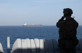 ep archivo un marine a bordo del transporte anfibio uss new orleans lpd 18 durante el bloqueo ep archivo un marine a bordo del transporte anfibio uss new orleans lpd 18 durante el bloqueo