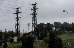 ep archivo   vista de dos torre de alta tension a 22 de noviembre de 2022 en madrid espana el precio