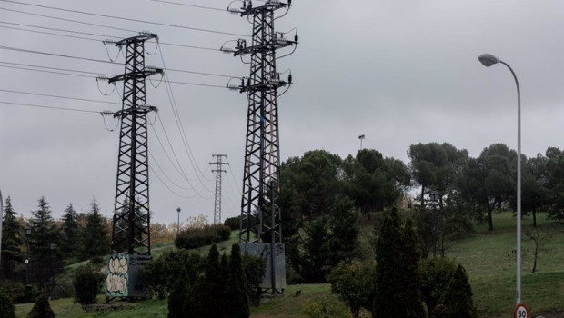 ep archivo   vista de dos torre de alta tension a 22 de noviembre de 2022 en madrid espana el precio