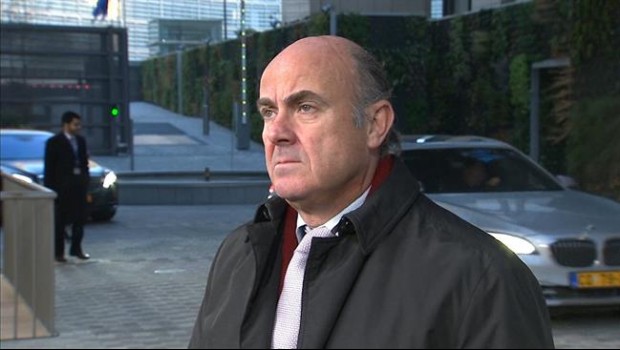 ep de guindos confiaque nadie este usando datos fiscales