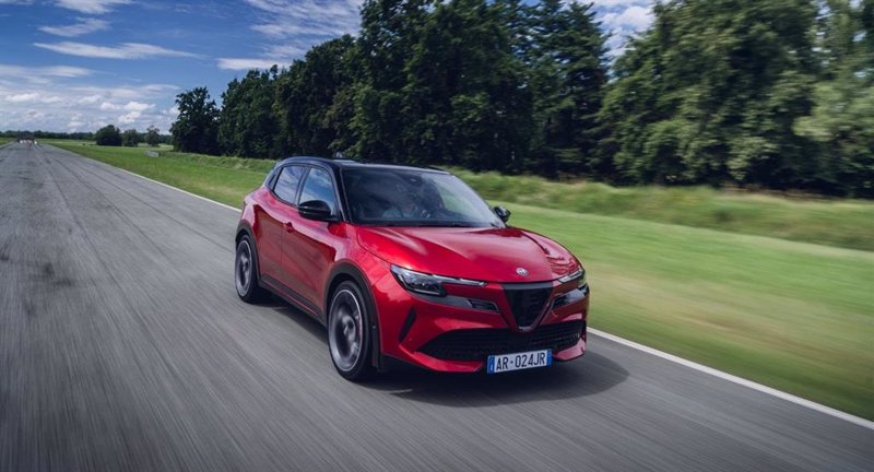 ep el alfa romeo junior alcanza los 22000 pedidos hasta enero con una cuota del 21 de su variante ep el alfa romeo junior alcanza los 22000 pedidos hasta enero con una cuota del 21 de su variante