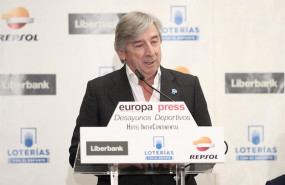 ep el manager general de movistar team eusebio unzue durante su intervencion en el desayuno