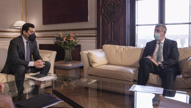 ep el presidente de la junta de andalucia juanma moreno y el presidente de renault espana jose ep el presidente de la junta de andalucia juanma moreno y el presidente de renault espana jose