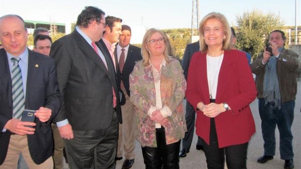 ep la ministraempleo fatima banez 1d visitacooperativaalcazar