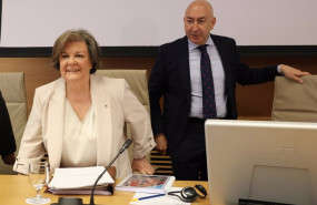 ep la presidenta del tribunal de cuentas enriqueta chicano javega y el diputado del psoe alejandro