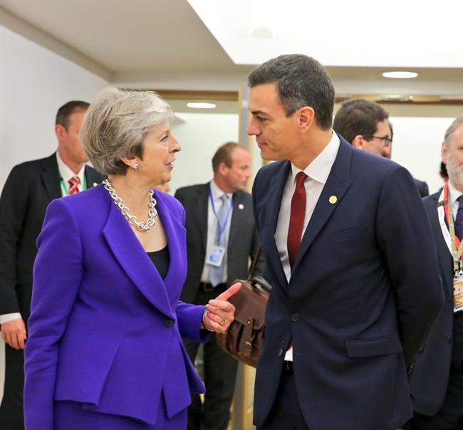ep la primera ministra britanica theresa may con pedro sanchezbruselas