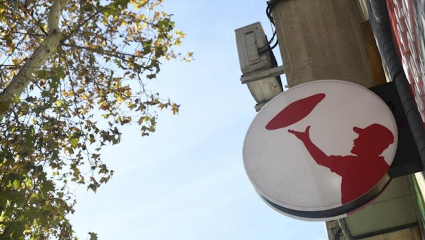 ep logo de telepizza en un restaurante del mismo en madrid espana