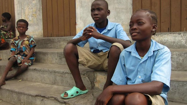 ep ninos de una escuela de los salesianos en el mercado de dantokpa benin africa