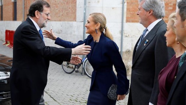 ep rajoy saludacifuentessu llegadala entregapremio cervantes 20180423143102