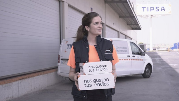 ep tipsa transporta de forma altruista mas de 300000 equipos de proteccion individual donados por