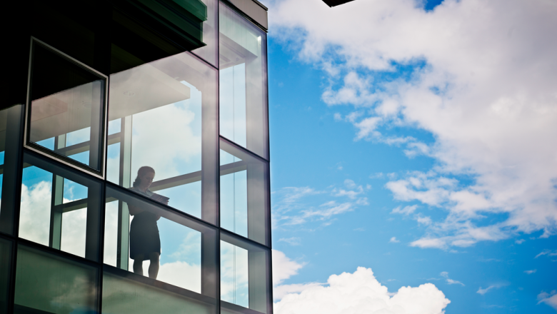 np   atos acelera el viaje a la nube del banco mercantil de brasil