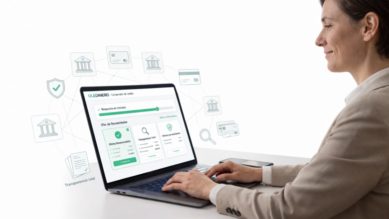 usurio utilizando plataforma de comparao de crdito 