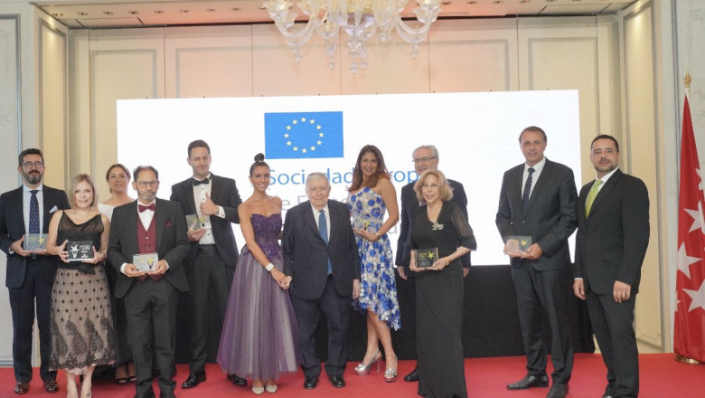 1624873988 foto grupo