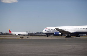 ep archivo   aviones de iberia y british airways en barajas