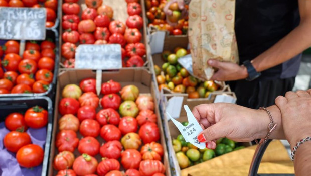 ep archivo   cajas de tomates en un mercado de la comunidad de madrid a 12 de junio de 2024 en