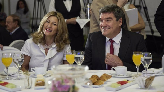 ep archivo   el gobernador del banco de espana jose luis escriva y la vicepresidenta segunda yolanda