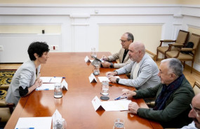 ep archivo la ministra de inclusion seguridad social y migraciones elma saiz se reune con el ep archivo la ministra de inclusion seguridad social y migraciones elma saiz se reune con el