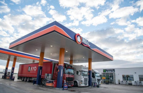 ep archivo   varios camiones estacionados en una gasolinera situada en el eje manzanares valdepenas 20260320152904