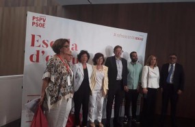 ep carmen calvo tercerala izquierda entre celaa y puig