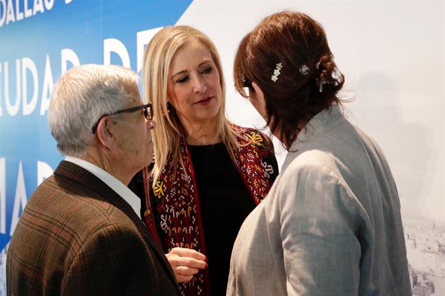 Cristina Cifuentes en la entrega de Medallas de la ciudad de Madrid | COMUNIDAD DE MADRID ep cristina cifuentesla entregamedallasla ciudadmadrid