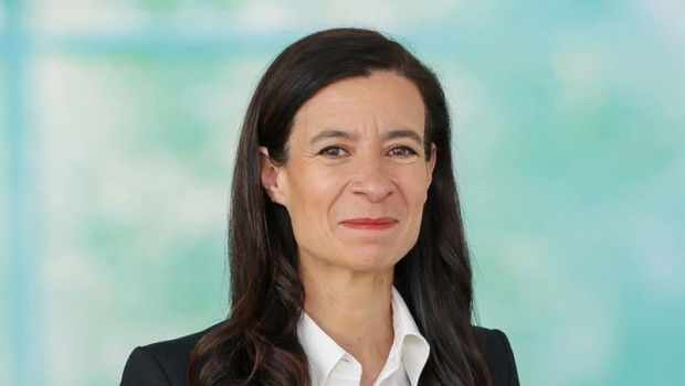 ep dacia nombra vicepresidetna de estrategia productos y negocio a sandra gomez