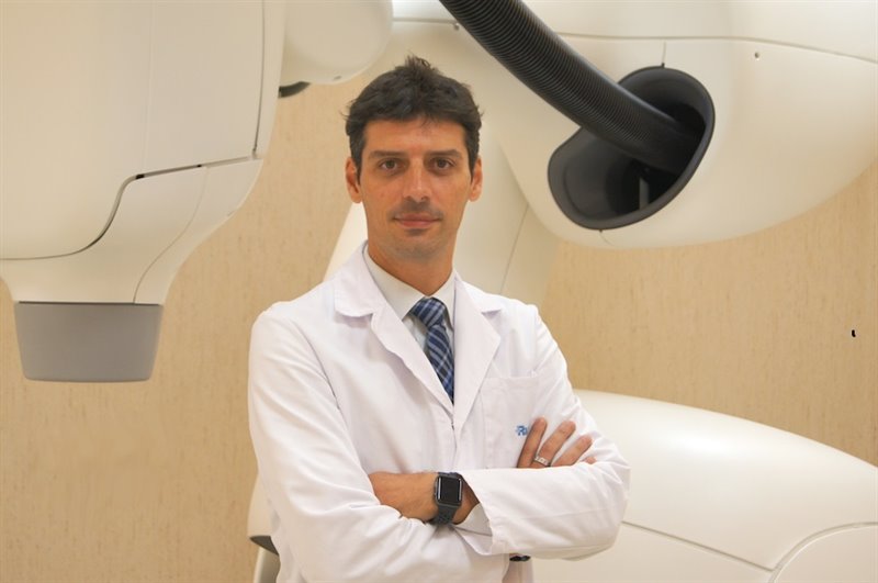 ep dr rafael garcia al servicio de oncologia radioterapica del hospital ruber internacional