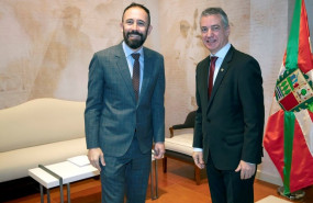 ep el delegado del gobierno denis itxaso junto al lehendakari inigo urkullu