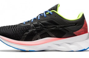 ep el modelo de zapatilla asics novablast ofrece retorno de energia al corredor