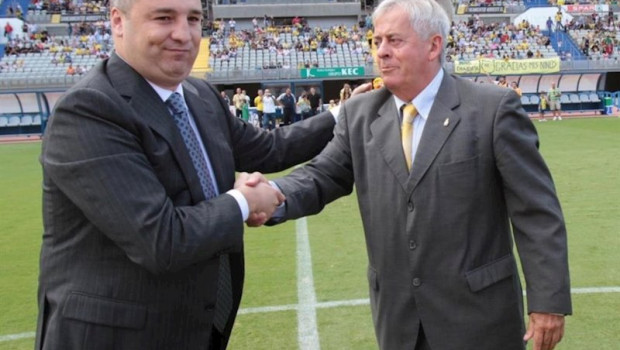 ep el presidente de la ud las palmas miguel angel ramirez junto al exjugador jose manuel leon