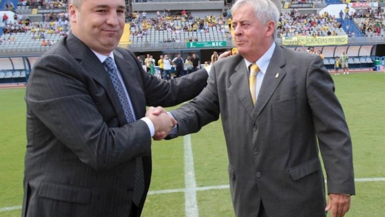 ep el presidente de la ud las palmas miguel angel ramirez junto al exjugador jose manuel leon ep el presidente de la ud las palmas miguel angel ramirez junto al exjugador jose manuel leon