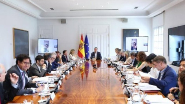 ep el presidente del gobierno analiza los pasos finales para culminar la ejecucion del plan de