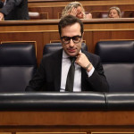 ep el vicepresidente primero del gobierno y ministro de economia carlos cuerpo a su llegada a una